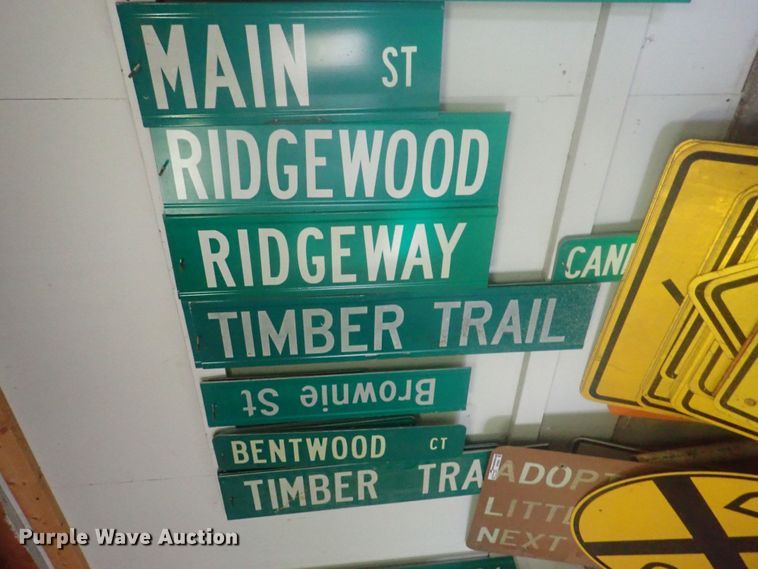 image for item HK9992 Approximately 90 street signs