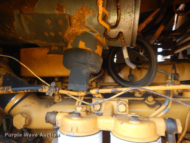 image for item HN9297 International 260A  tractor