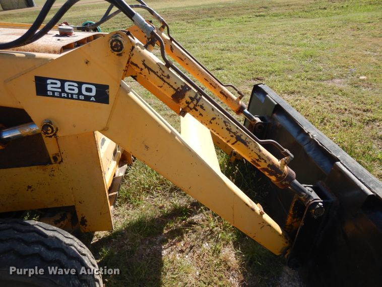image for item HN9297 International 260A  tractor
