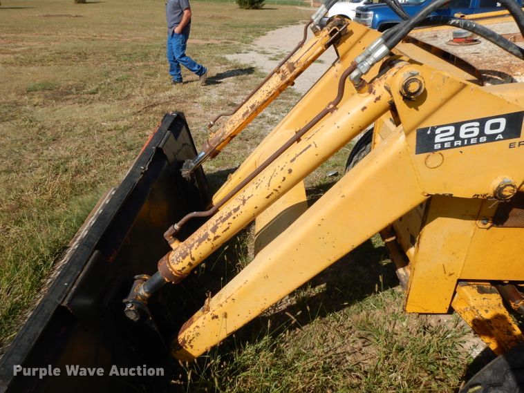 image for item HN9297 International 260A  tractor