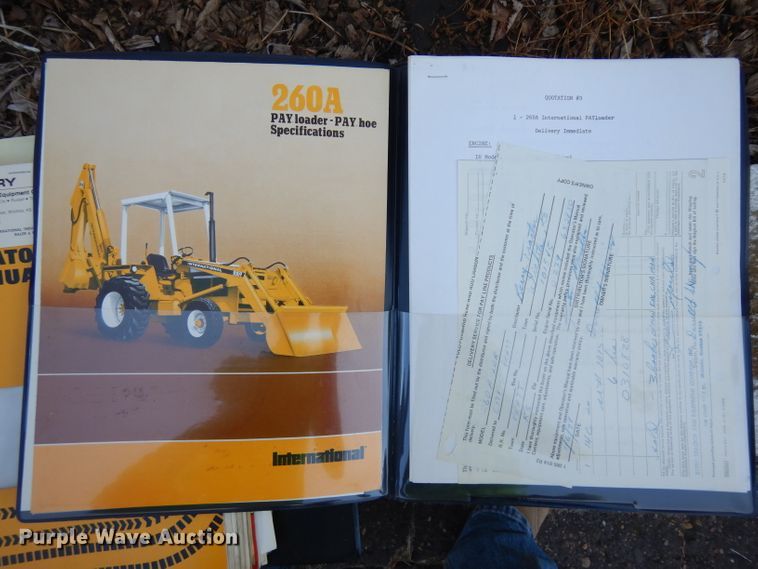 image for item HN9297 International 260A  tractor