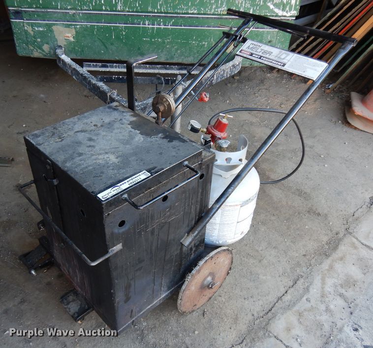 Crafco Mini Melter 10 melter/applicator in Marysville, KS Item HN9311