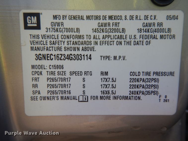 image for item HN9362 2004 Chevrolet Suburban 1500  SUV