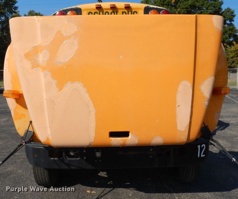 image for item HN9364 1999 International 3800  school bus