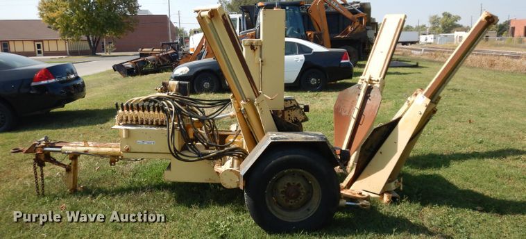 image for item HN9365 1988 Vermeer TS-30 tree spade