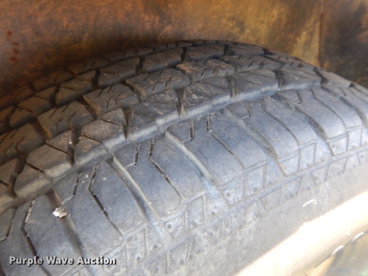 image for item HN9365 1988 Vermeer TS-30 tree spade