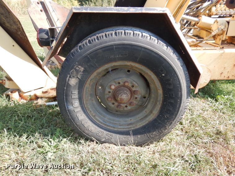 image for item HN9365 1988 Vermeer TS-30 tree spade