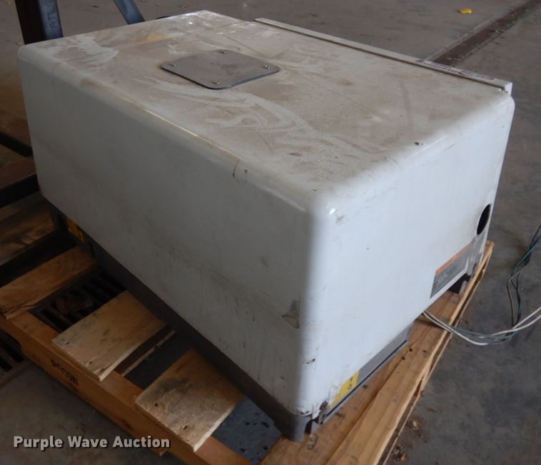 image for item HN9381 Cummins / Onan 5.5HGJAE-2131K  generator