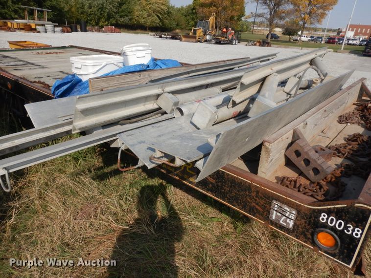 image for item HN9383 Approximately 11 Speed Shore concrete shoring jacks