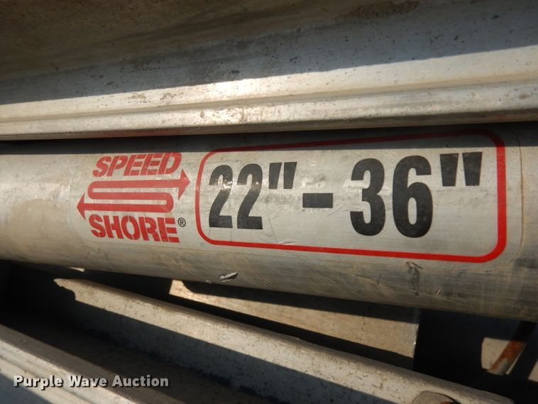 image for item HN9383 Approximately 11 Speed Shore concrete shoring jacks