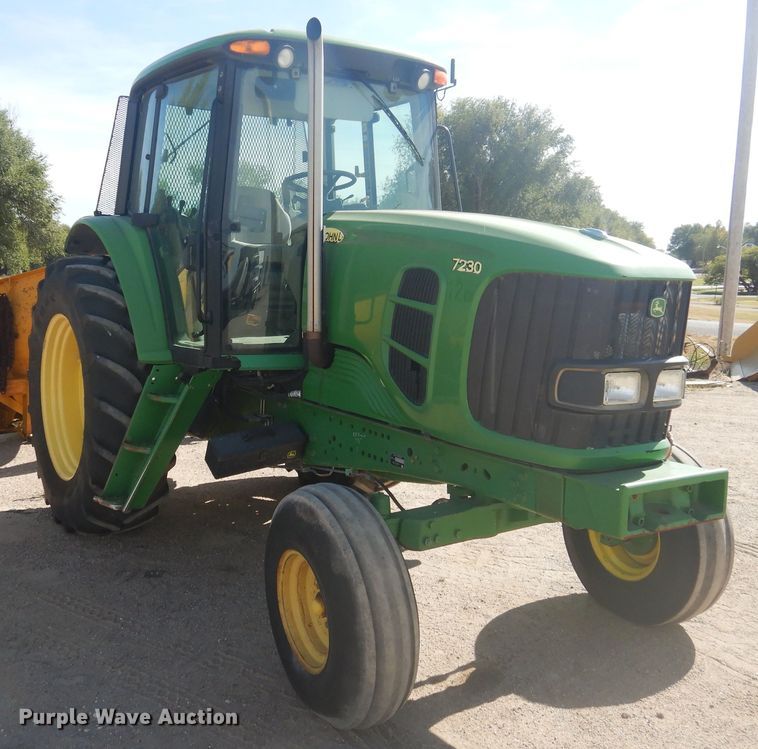 image for item HO9229 John Deere 7230  tractor