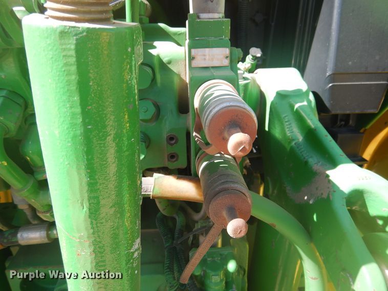 image for item HO9229 John Deere 7230  tractor