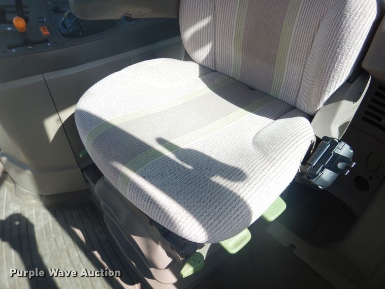 image for item HO9229 John Deere 7230  tractor