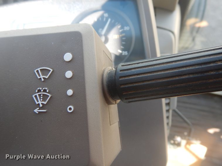 image for item HO9229 John Deere 7230  tractor