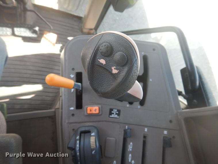 image for item HO9229 John Deere 7230  tractor