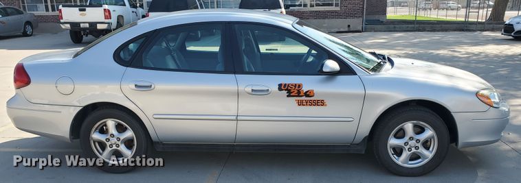 image for item HO9720 2003 Ford Taurus SE