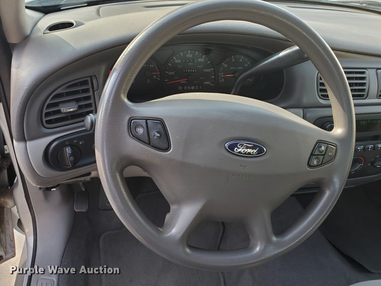 image for item HO9720 2003 Ford Taurus SE