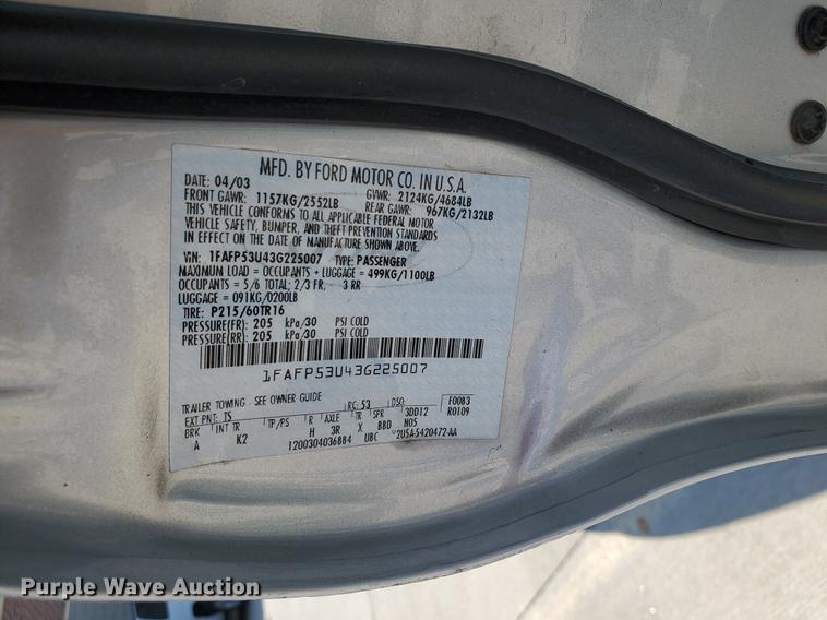 image for item HO9720 2003 Ford Taurus SE
