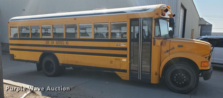 image for item HO9721 1998 International 3800 Blue Bird  school bus