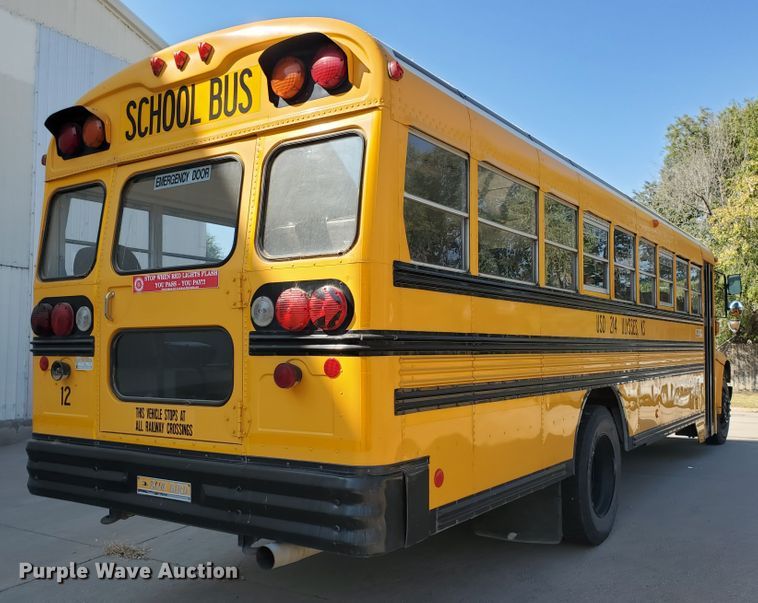 image for item HO9721 1998 International 3800 Blue Bird  school bus