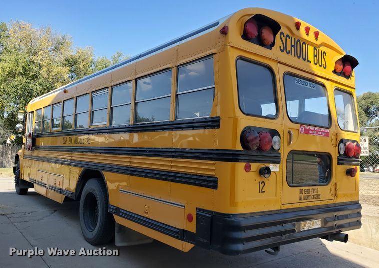 image for item HO9721 1998 International 3800 Blue Bird  school bus