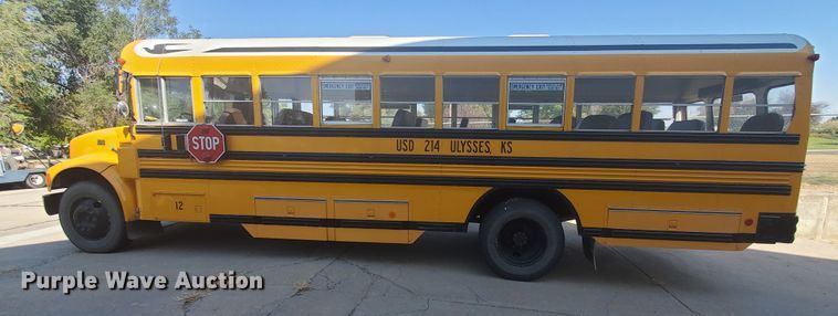 image for item HO9721 1998 International 3800 Blue Bird  school bus