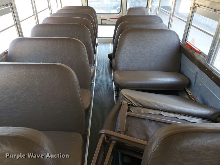 image for item HO9721 1998 International 3800 Blue Bird  school bus