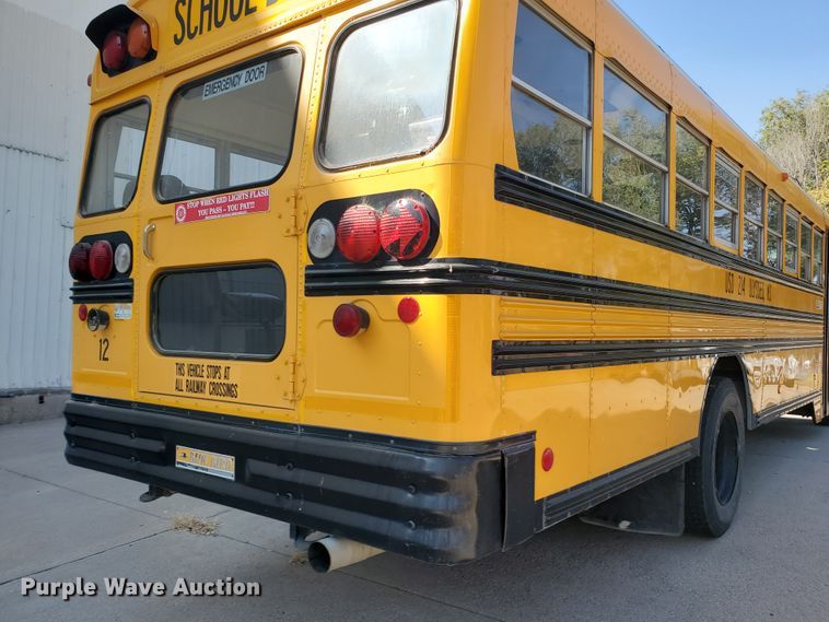 image for item HO9721 1998 International 3800 Blue Bird  school bus