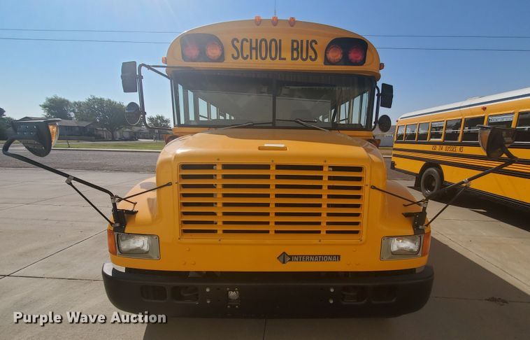 image for item HO9722 1998 International 3800 Blue Bird  school bus