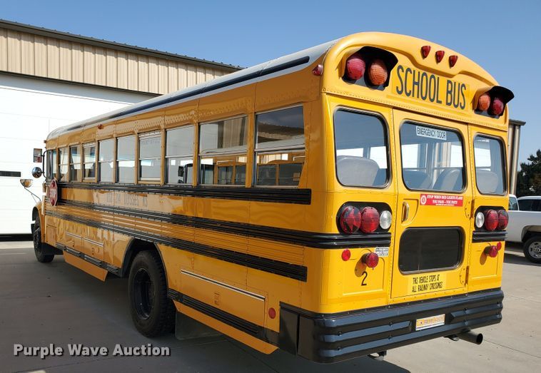 image for item HO9722 1998 International 3800 Blue Bird  school bus