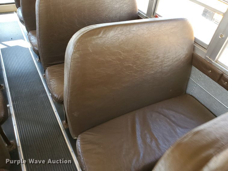 image for item HO9722 1998 International 3800 Blue Bird  school bus