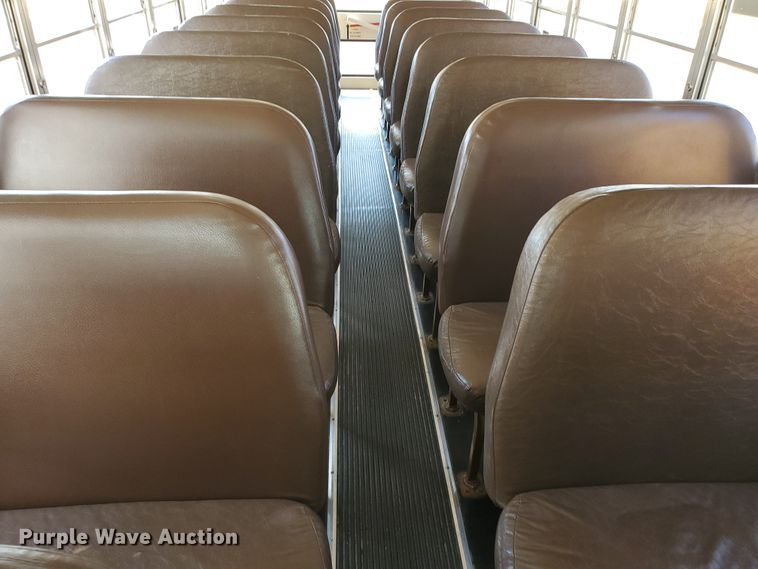 image for item HO9724 1998 International 3800 Blue Bird  school bus