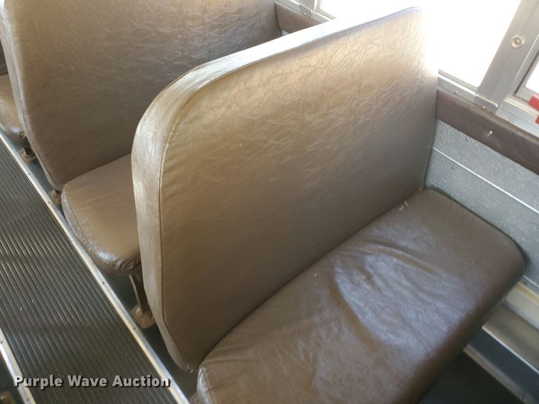 image for item HO9724 1998 International 3800 Blue Bird  school bus