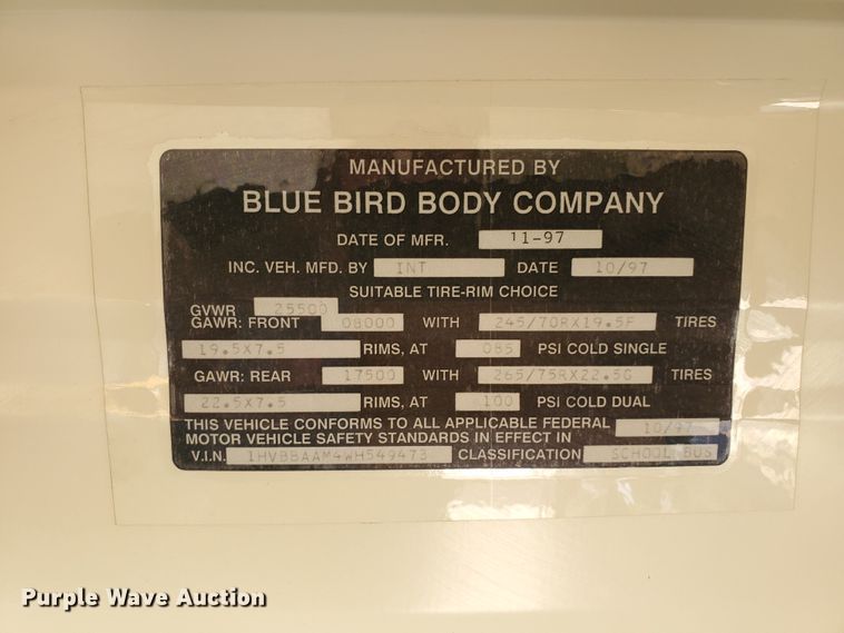 image for item HO9724 1998 International 3800 Blue Bird  school bus