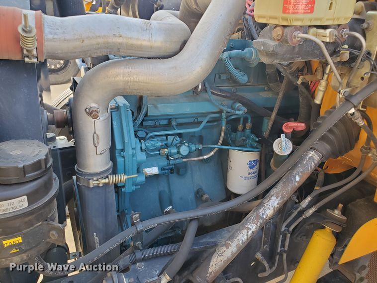 image for item HO9724 1998 International 3800 Blue Bird  school bus