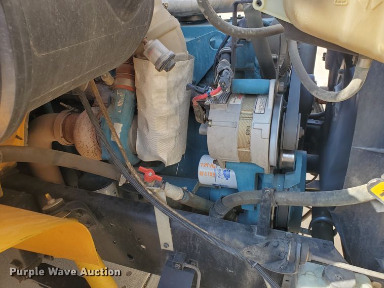 image for item HO9724 1998 International 3800 Blue Bird  school bus