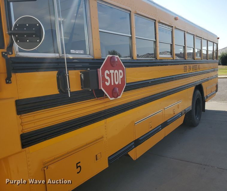 image for item HO9724 1998 International 3800 Blue Bird  school bus
