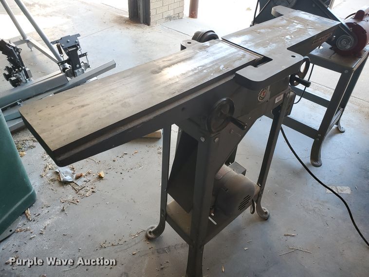 image for item HO9726 Rockwell Delta 37-220 6" jointer