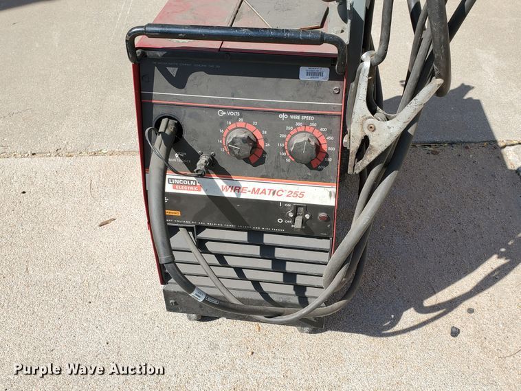 image for item HO9728 Lincoln Wirematic 255 MIG welder