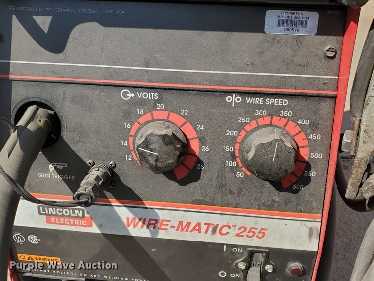 image for item HO9728 Lincoln Wirematic 255 MIG welder