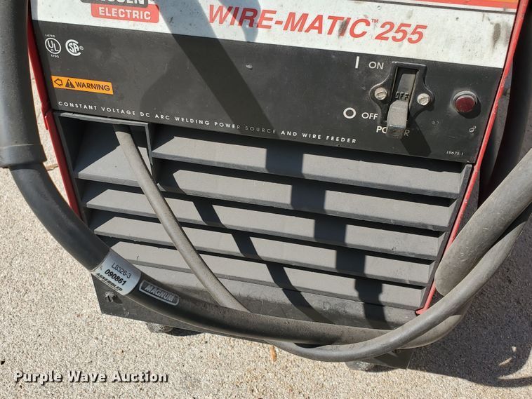 image for item HO9728 Lincoln Wirematic 255 MIG welder