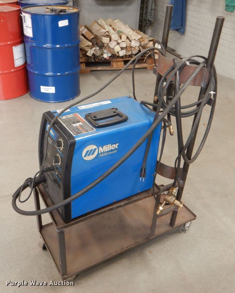 image for item HS9261 Miller Millermatic 115 wire welder