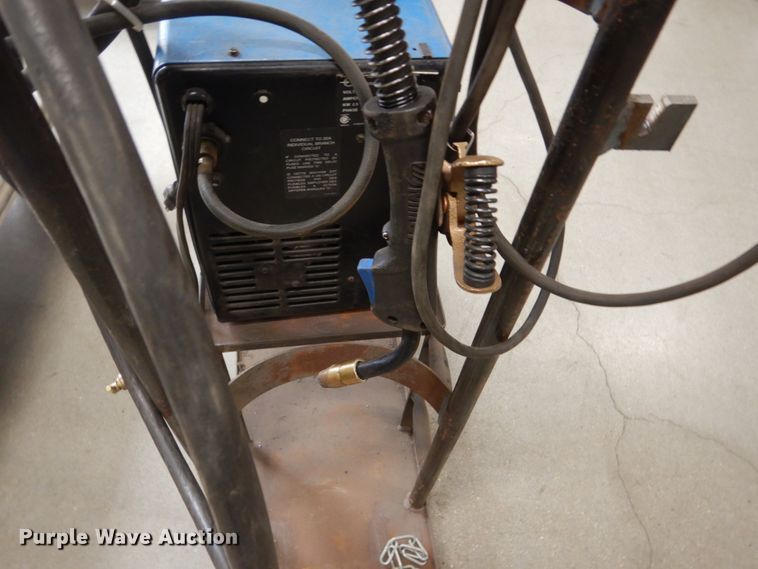 image for item HS9261 Miller Millermatic 115 wire welder
