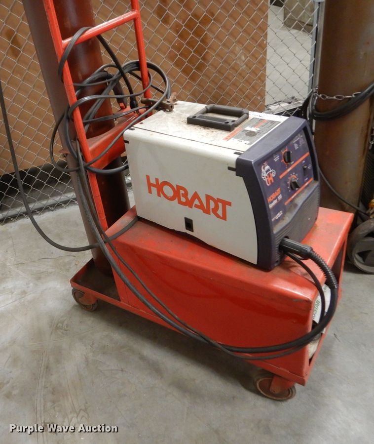 image for item HS9265 Hobart Handler 135 wire welder