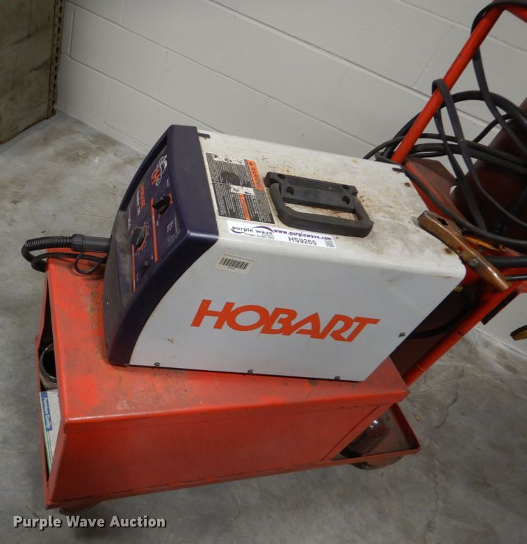 image for item HS9265 Hobart Handler 135 wire welder