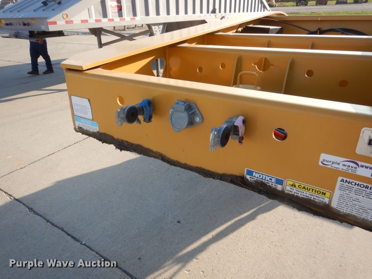 image for item HS9287 2017 Trail King TK70HDG lowboy equipment trailer