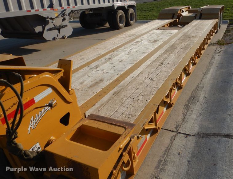 image for item HS9287 2017 Trail King TK70HDG lowboy equipment trailer