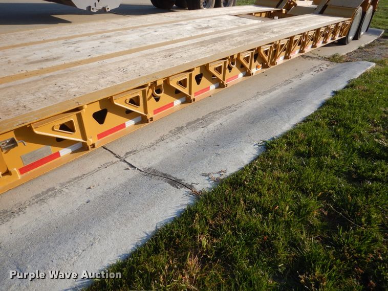 image for item HS9287 2017 Trail King TK70HDG lowboy equipment trailer