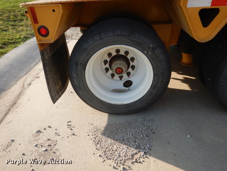 image for item HS9287 2017 Trail King TK70HDG lowboy equipment trailer