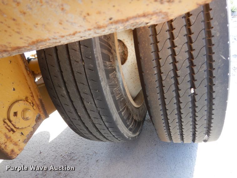 image for item HS9287 2017 Trail King TK70HDG lowboy equipment trailer